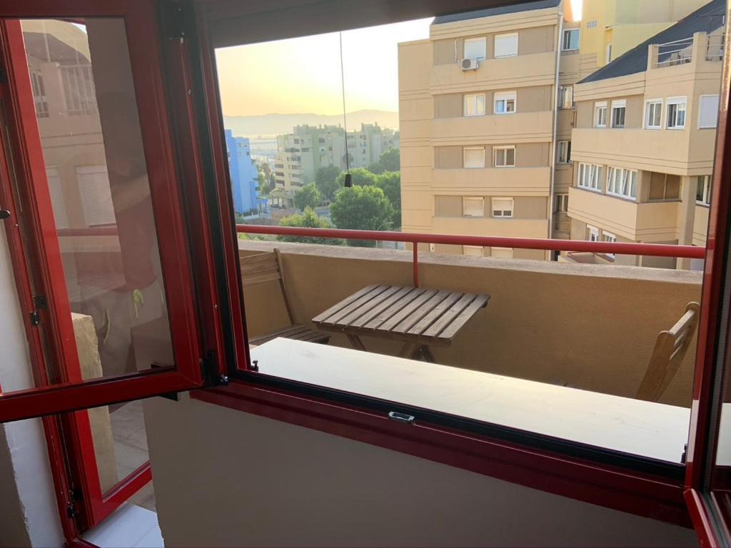 Room In A Shared Apartment Touching The Border :) La Línea de la Concepción Exteriör bild